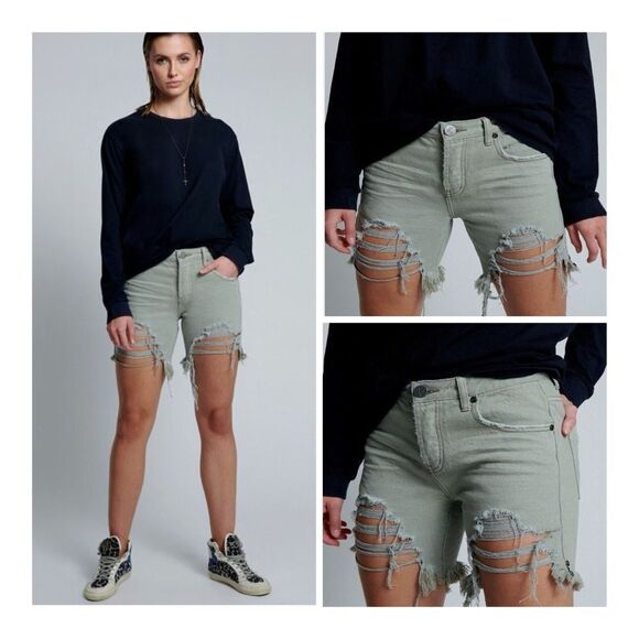 NWT 24-RUNs BIG 27! Green One Teaspoon Khaki Stevies Slim-Fit Boyfriend Short - Picture 2 of 6